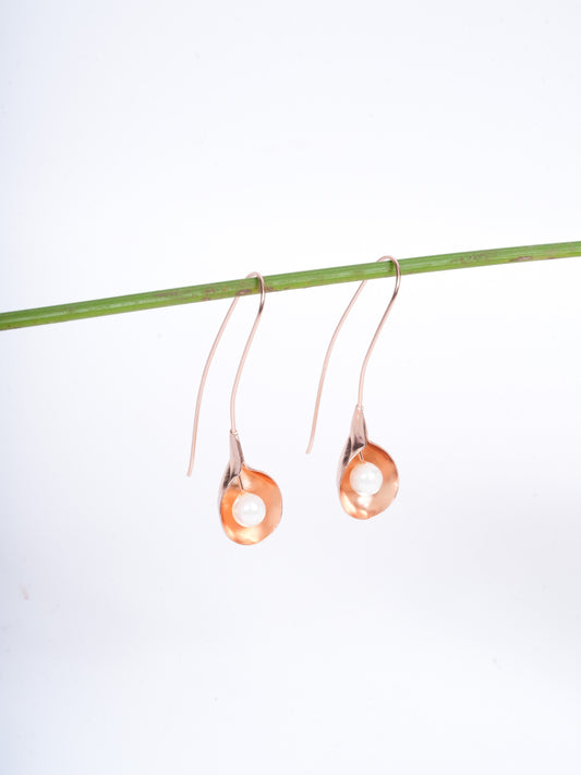 Amee Secret of the Sea Pearl Silver Earrings