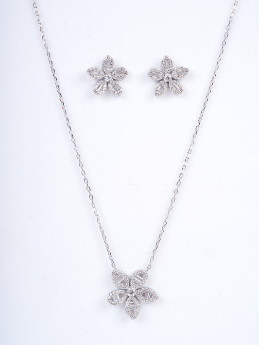 Amee Frosted Flower Silver Set