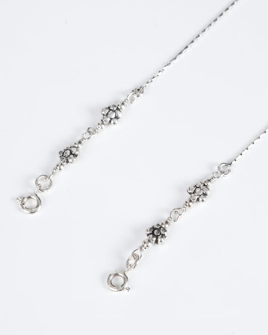 Amee Breeze Bloom Silver Anklets